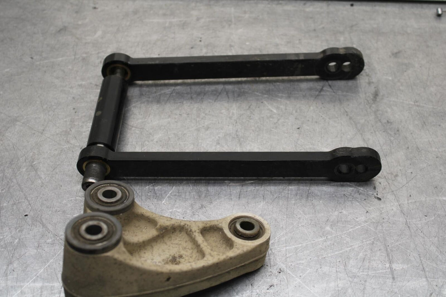 03-04 HONDA CBR600RR REAR DOGBONE SHOCK LINKAGE LINK ADJUSTABLE BB628
