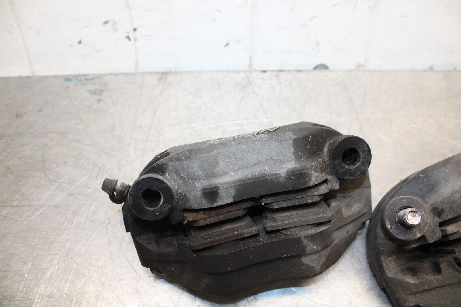 07-08 KAWASAKI CONCOURS 1400 ABS RIGHT LEFT FRONT BRAKE CALIPER SET PAIR BB449