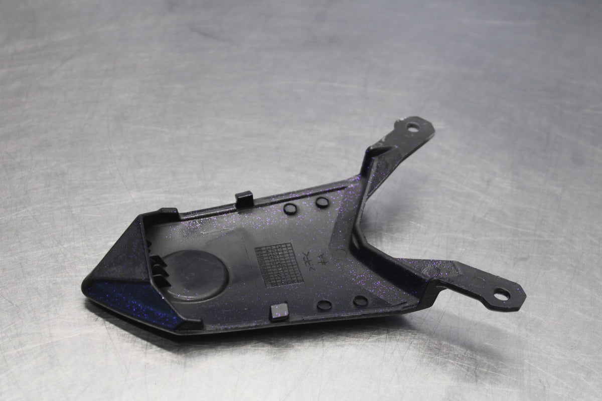 15-17 YAMAHA YZF R3 CENTER REAR BACK TAIL FAIRING COWL BB380