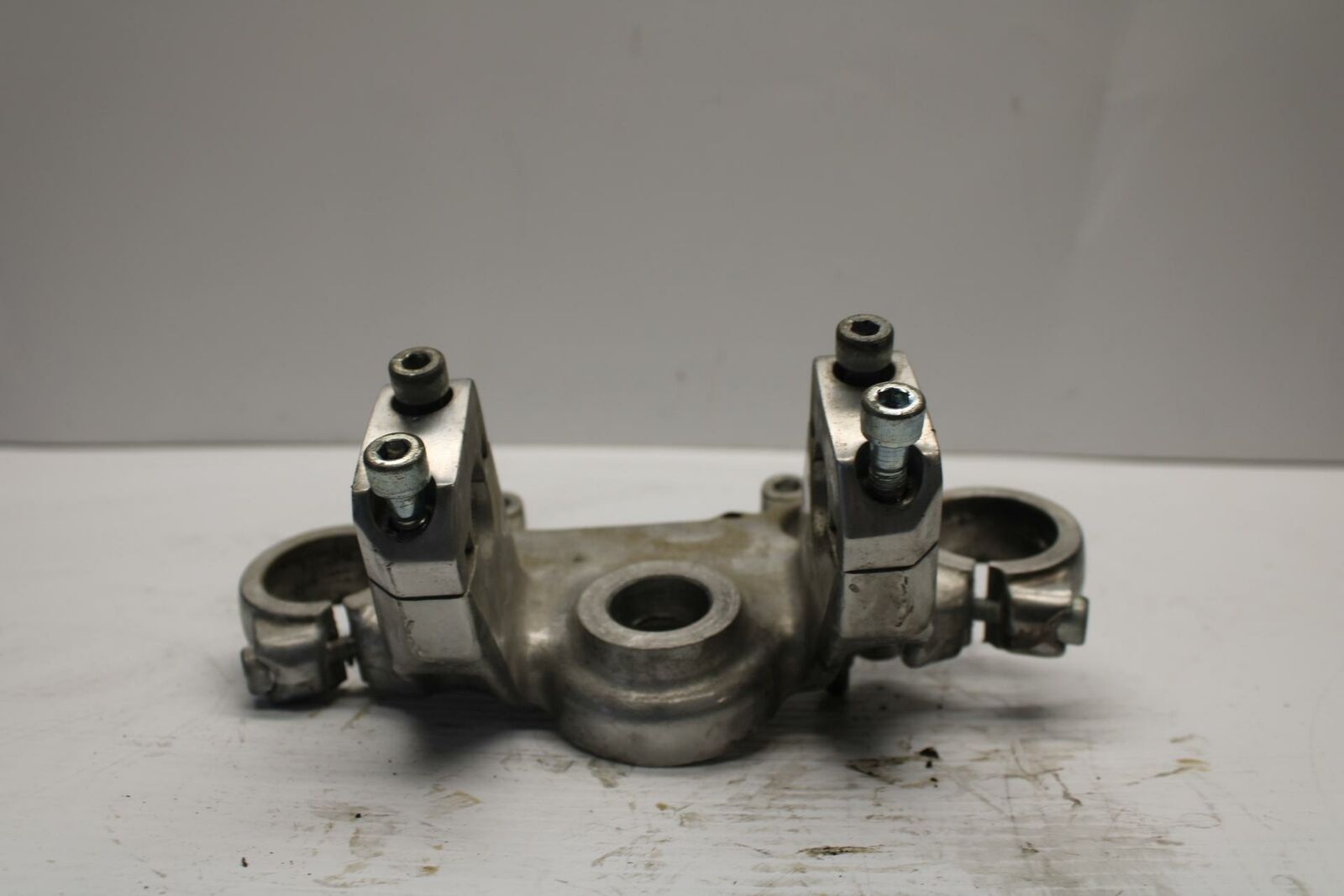 84-85 HONDA V30 MAGNA FORKS UPPER TRIPLE TREE CLAMP BB251