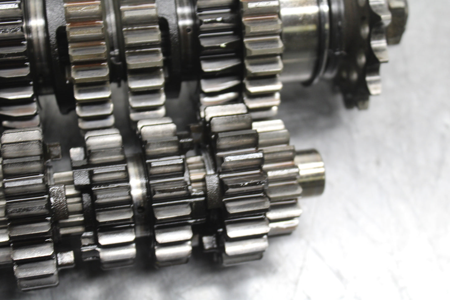 06 YAMAHA YZF R6 ENGINE MOTOR TRANSMISSION TRANNY GEARS BB716