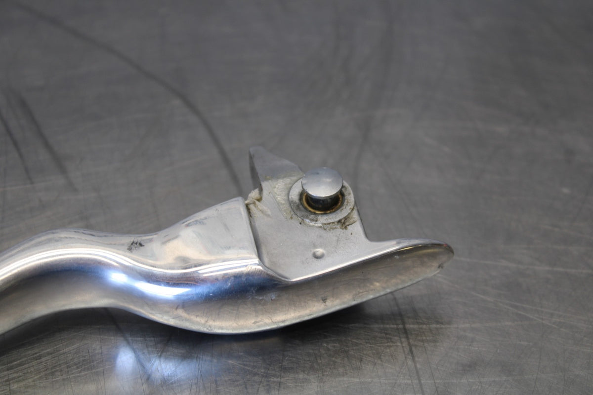 22 HARLEY-DAVIDSON SOFTAIL RIGHT CLIPON HANDLEBAR BRAKE LEVER BB859
