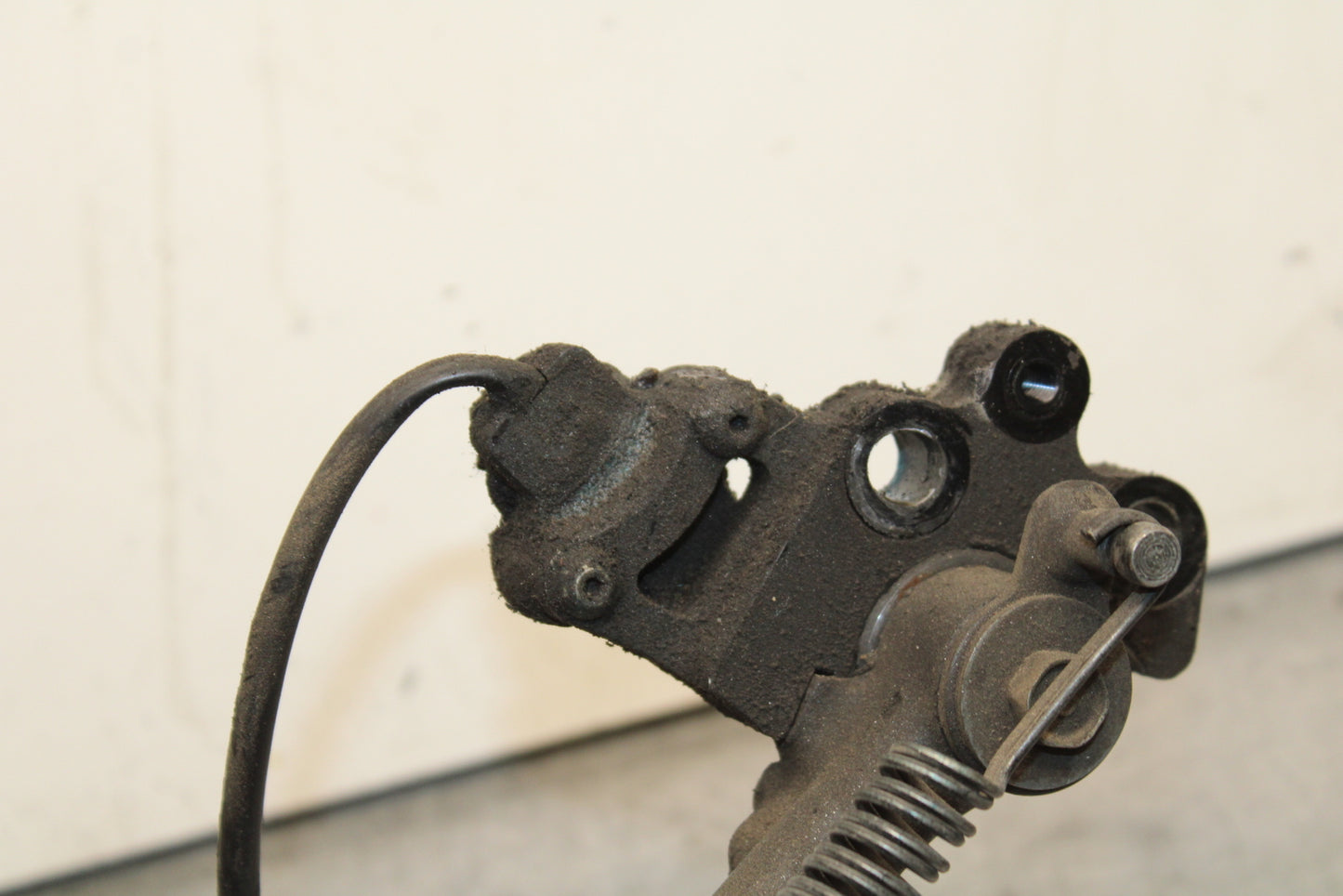 03-05 YAMAHA YZF R6  KICKSTAND SIDE KICK STAND BB751
