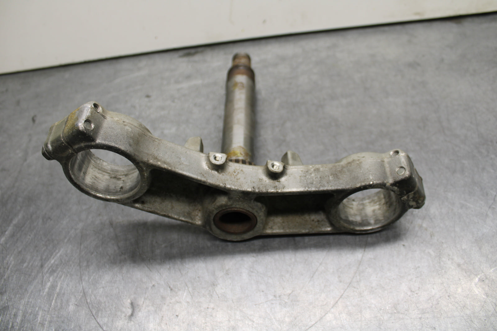 93-94 KAWASAKI NINJA ZX7R FRONT FORKS CLAMP LOWER TRIPLE TREE STEM BB124