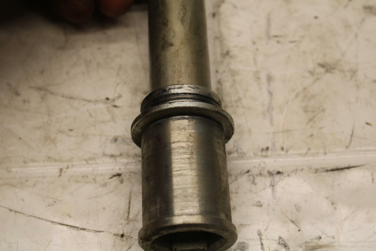 19-20 KAWASAKI NINJA ZX6R FRONT WHEEL RIM AXLE PIVOT BOLT BB407