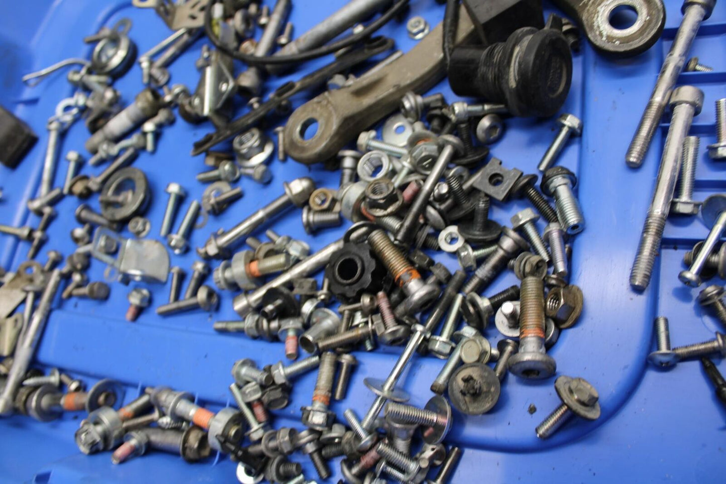 07-08 KAWASAKI CONCOURS 1400 ABS LEFTOVER BOLTS SCREWS BB449