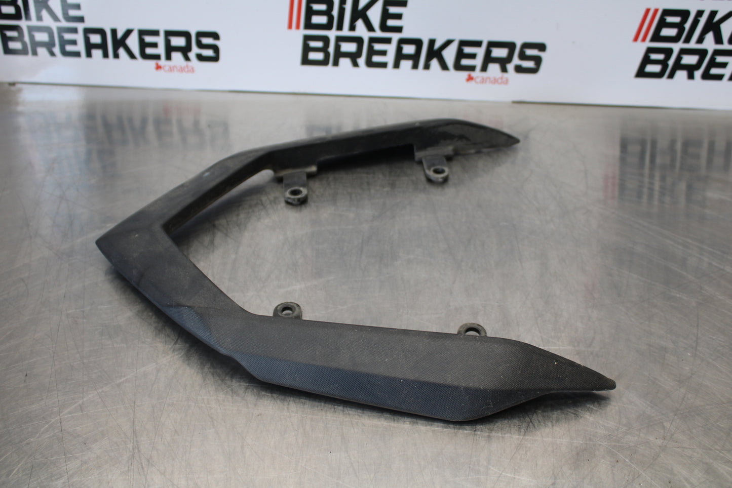 09-15 YAMAHA FZ6R PASSENGER REAR SEAT GRAB BAR HANDLE BB161