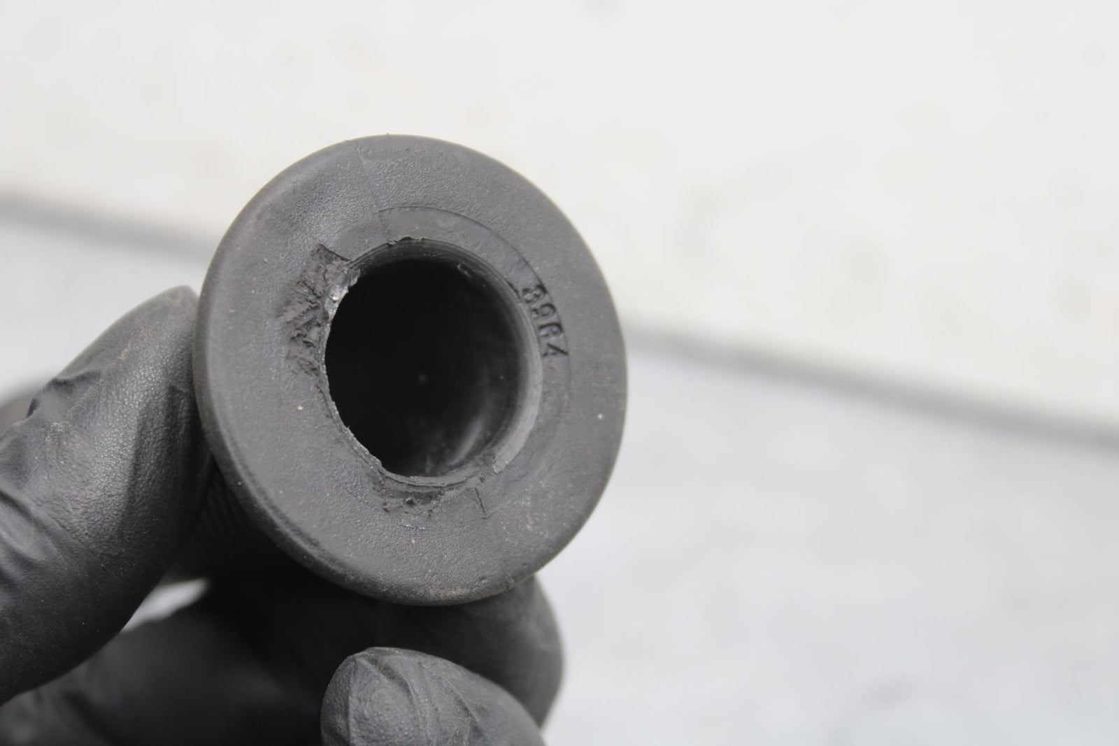 16-18 KTM 690 DUKE LEFT CLIPON HANDLEBAR GRIP BB631