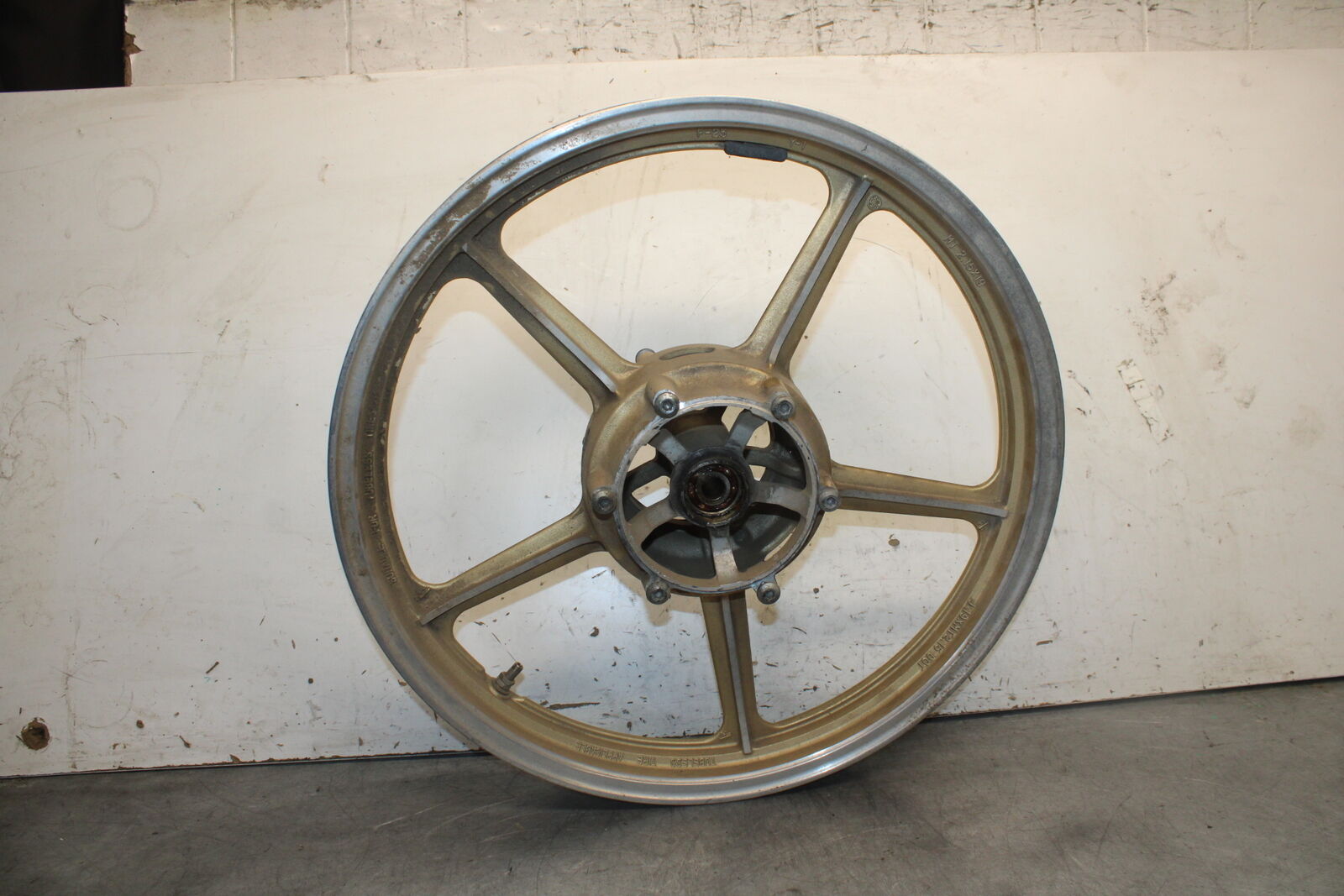 84-85 YAMAHA VIRAGO 1000 FRONT WHEEL FRONT RIM BB173