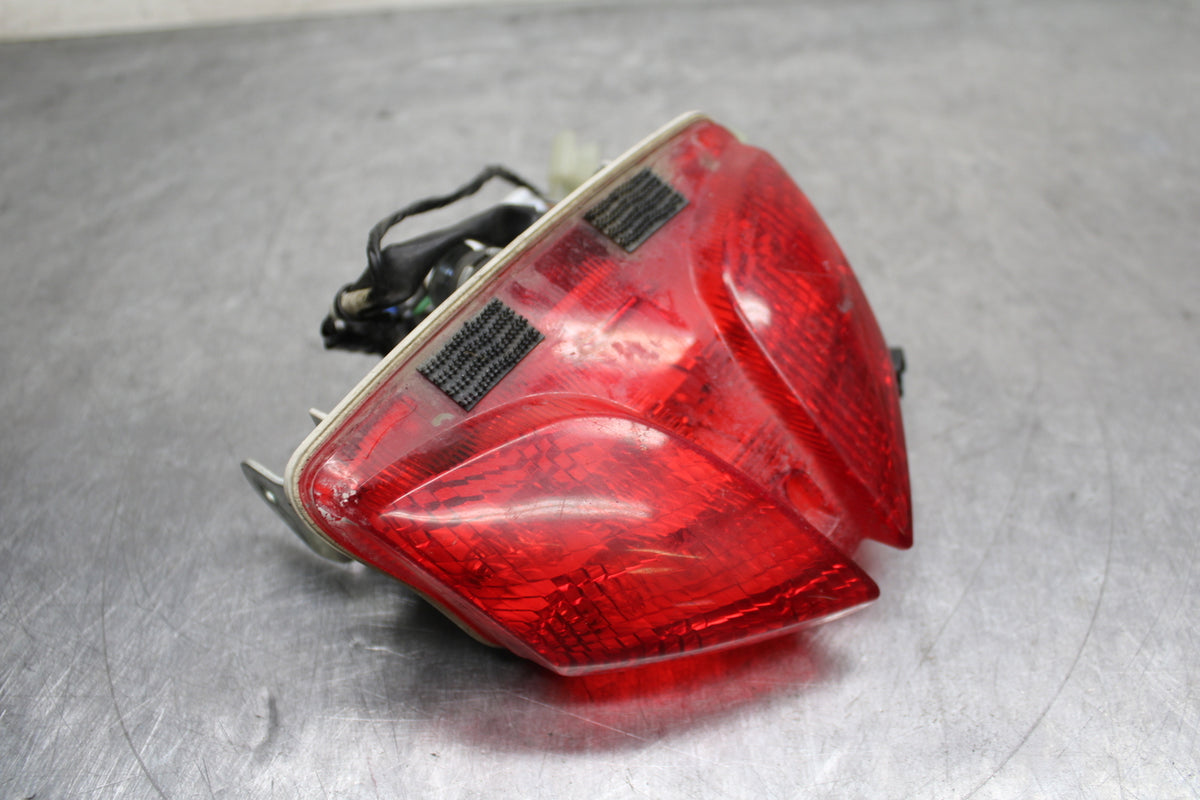 08-10 SUZUKI GSXR 600 REAR TAIL TAILLIGHT BACK BRAKE LIGHT BB132