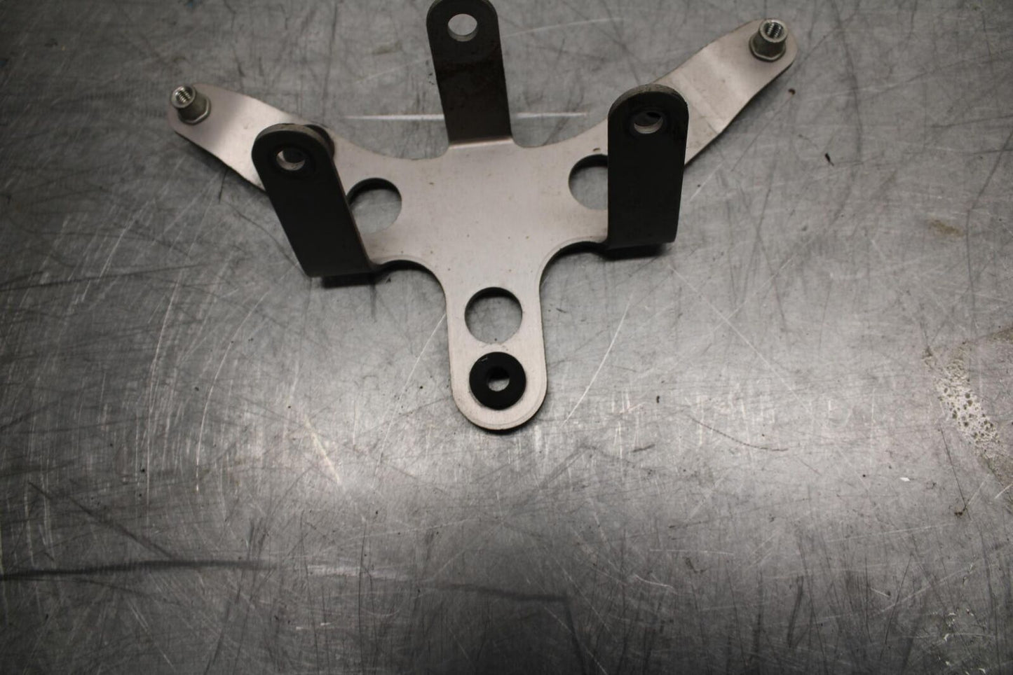 07-08 KAWASAKI CONCOURS 1400 ABS GAUGES STAY BRACKET BB449