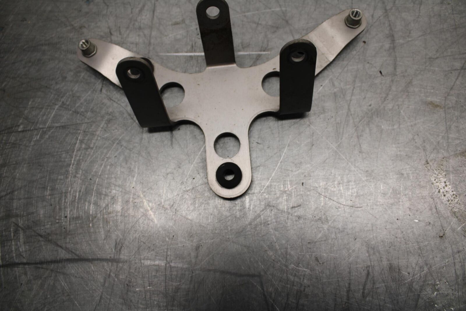 07-08 KAWASAKI CONCOURS 1400 ABS GAUGES STAY BRACKET BB449