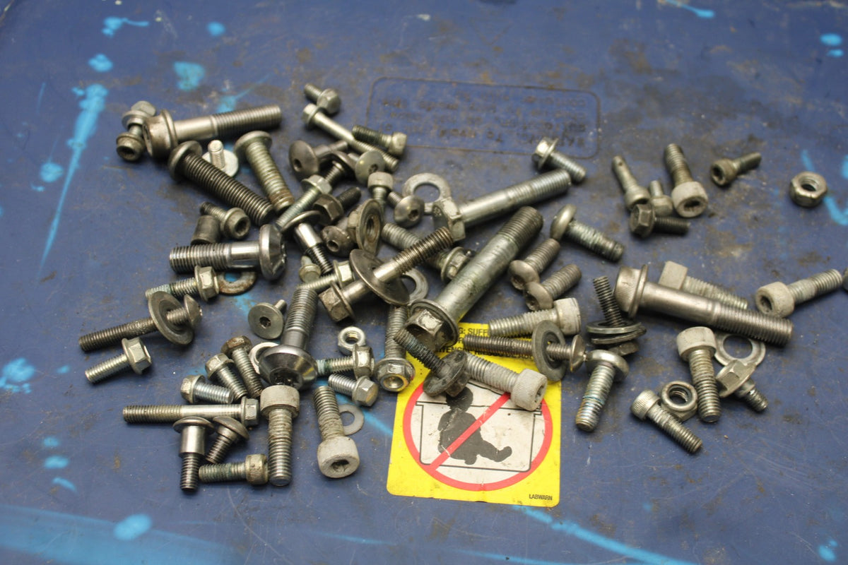 09 SUZUKI GSXR1000 MOUNTING BOLTS HARDWARE MOTOR SCREWS BB777