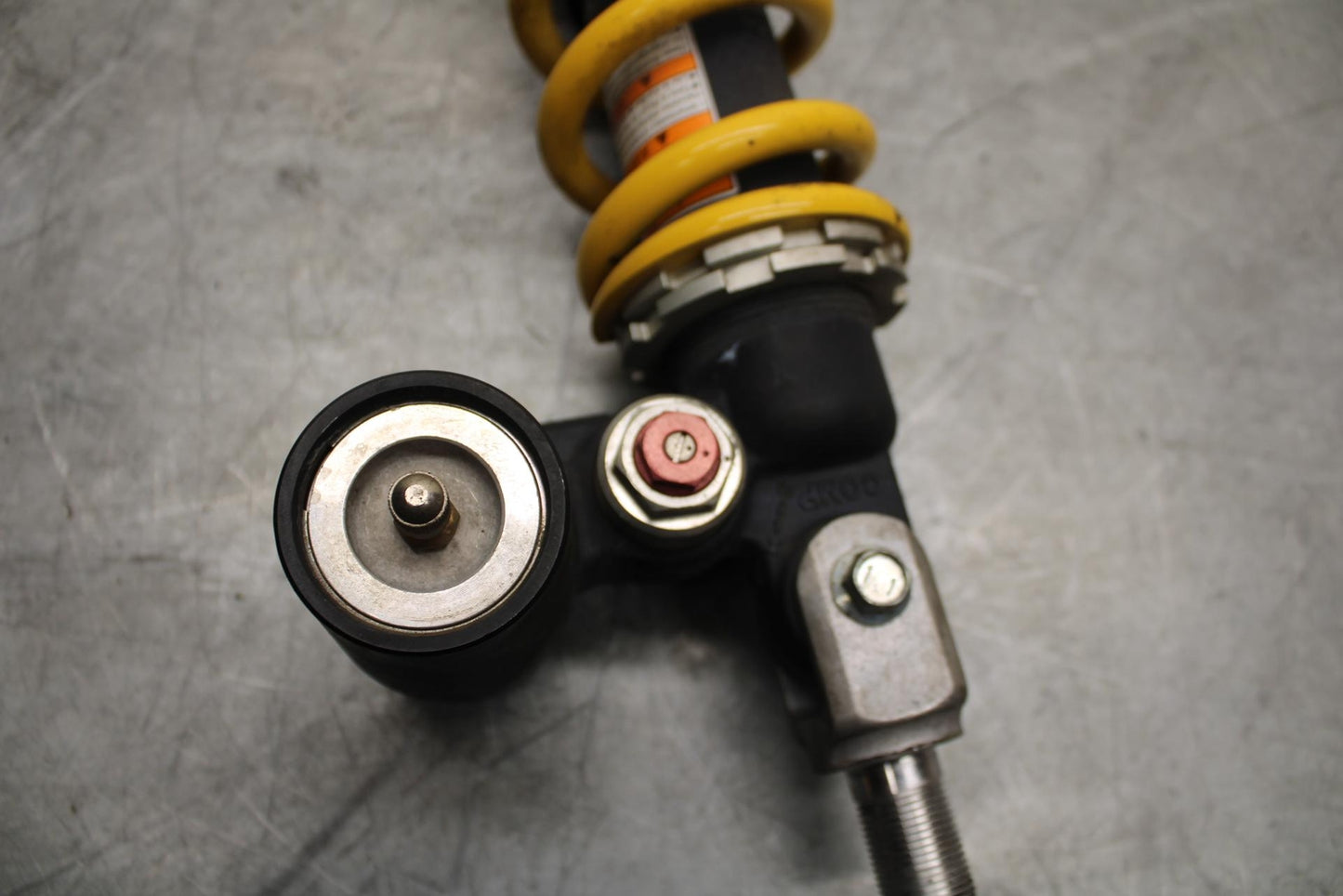 2007 Suzuki GSXR750 REAR  SHOCK ABSORBER SUSPENSION 62100-02H00-163 BB546