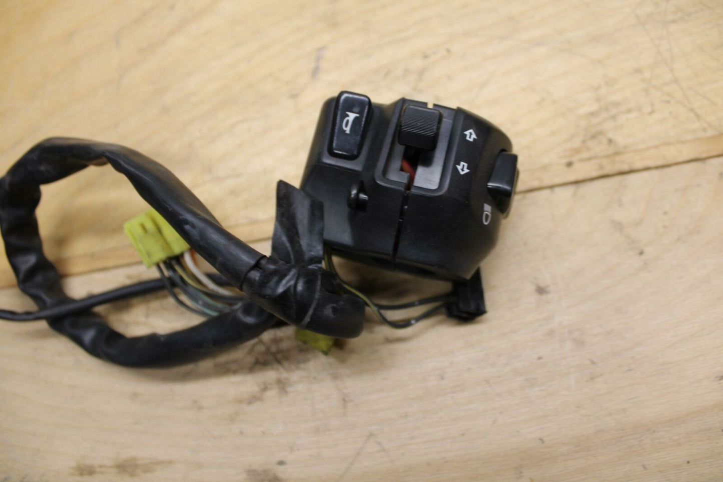 07-08 SUZUKI SV650 LEFT CLIP ON  HORN SIGNALS SWITCH SWITCHES 37400-17G10 BB316