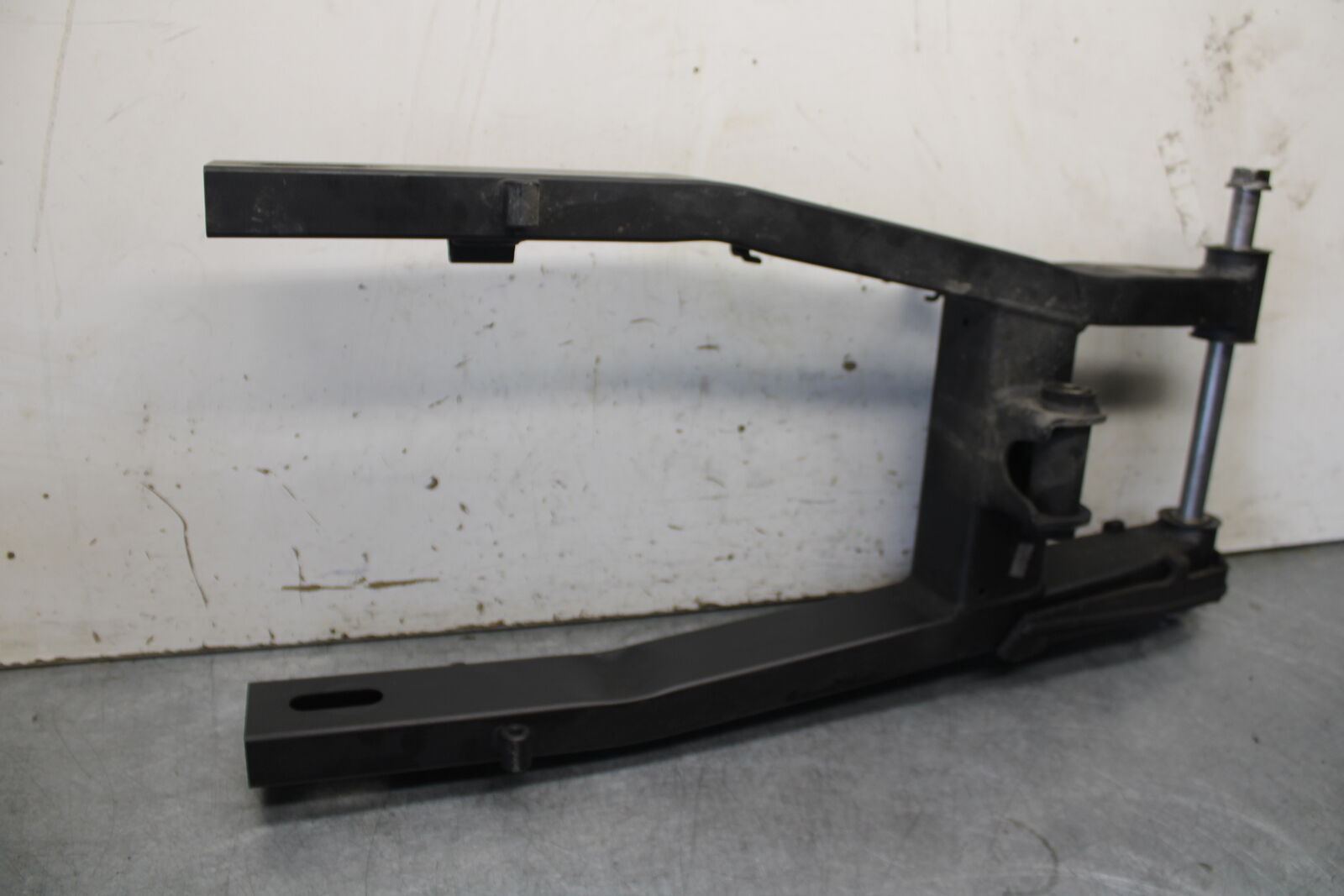 18-23 KAWASAKI NINJA 400 REAR SWINGARM BACK SUSPENSION SWING ARM BB679