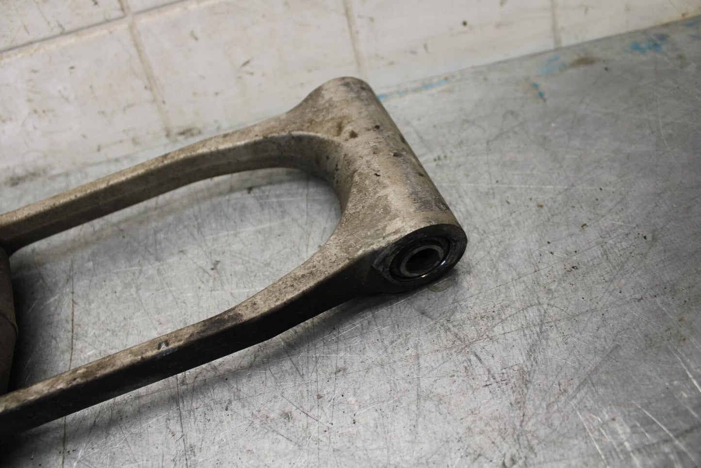 2007 Suzuki GSXR600  DOGBONE SHOCK LINKAGE LINK 62601-01850 62601-01860 BB540