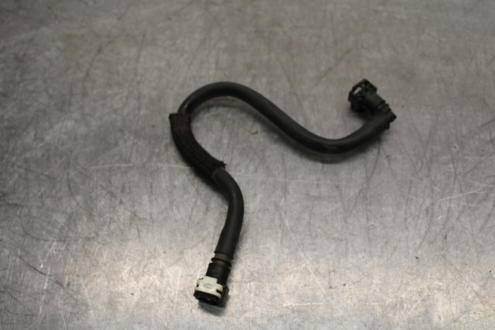 22-24 YAMAHA XSR900 FUEL HOSE GAS LINE TUBE PIPE BB710