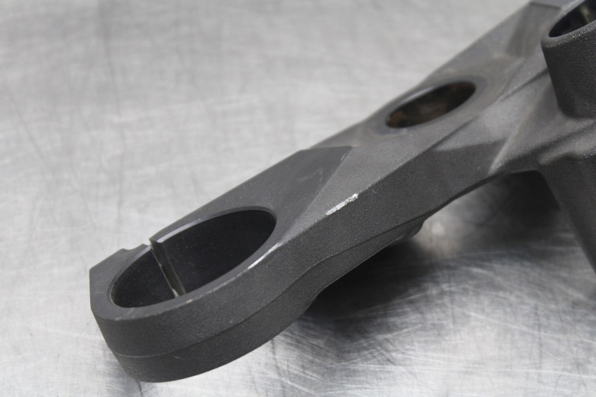 08 KAWASAKI NINJA ZX10R FORKS UPPER TRIPLE TREE CLAMP BB902