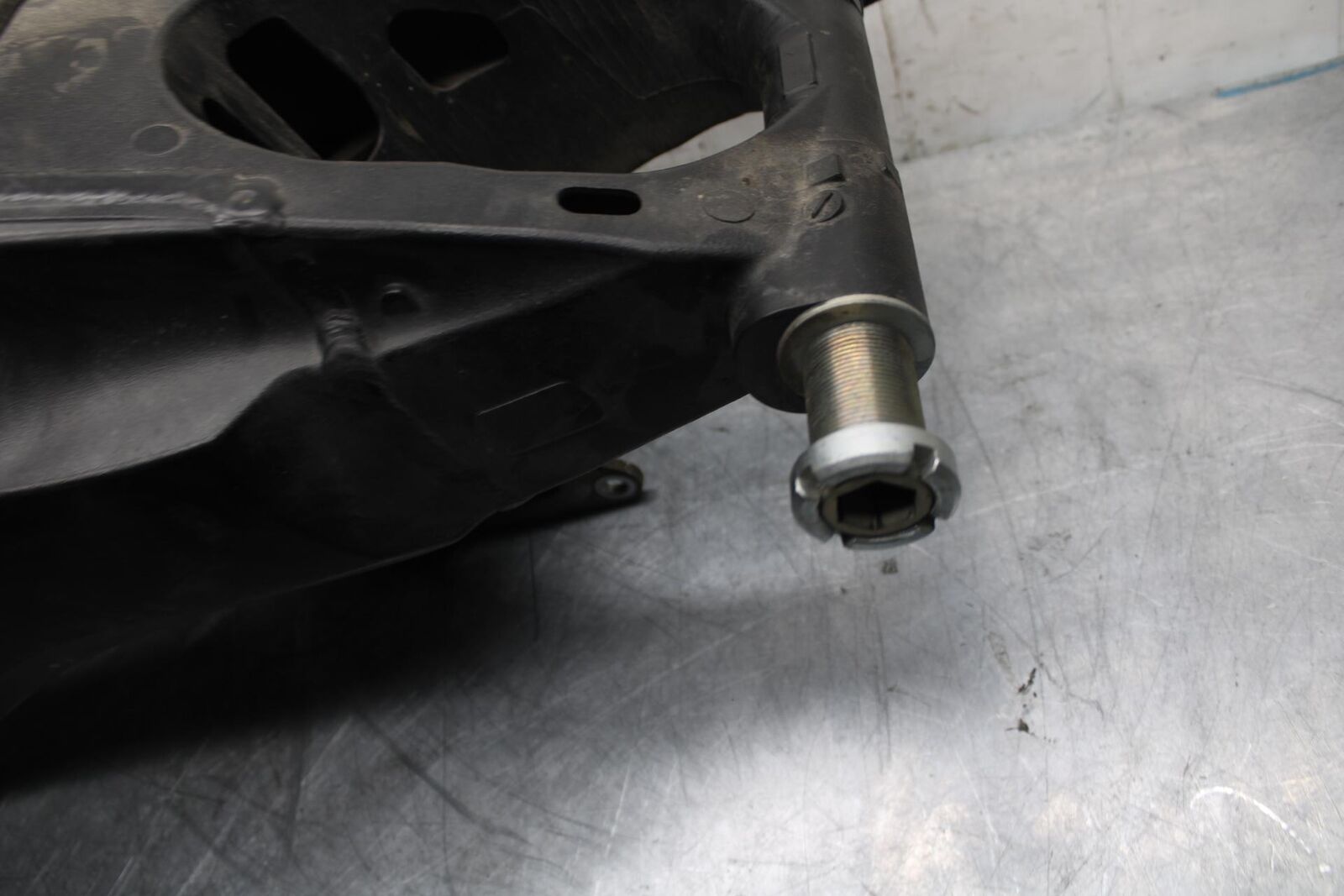 11-21 SUZUKI GSXR750 REAR SWINGARM BACK SUSPENSION SWING ARM BB474