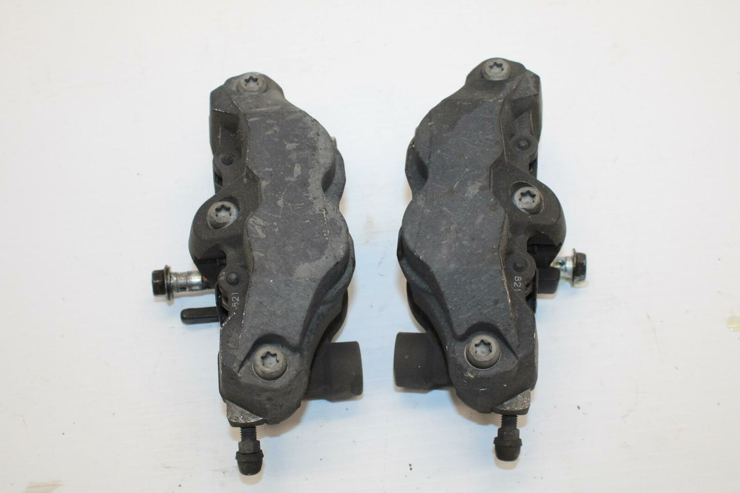 08-09 SUZUKI GSXR600 RIGHT LEFT FRONT BRAKE CALIPER SET PAIR CALIPERS BB244