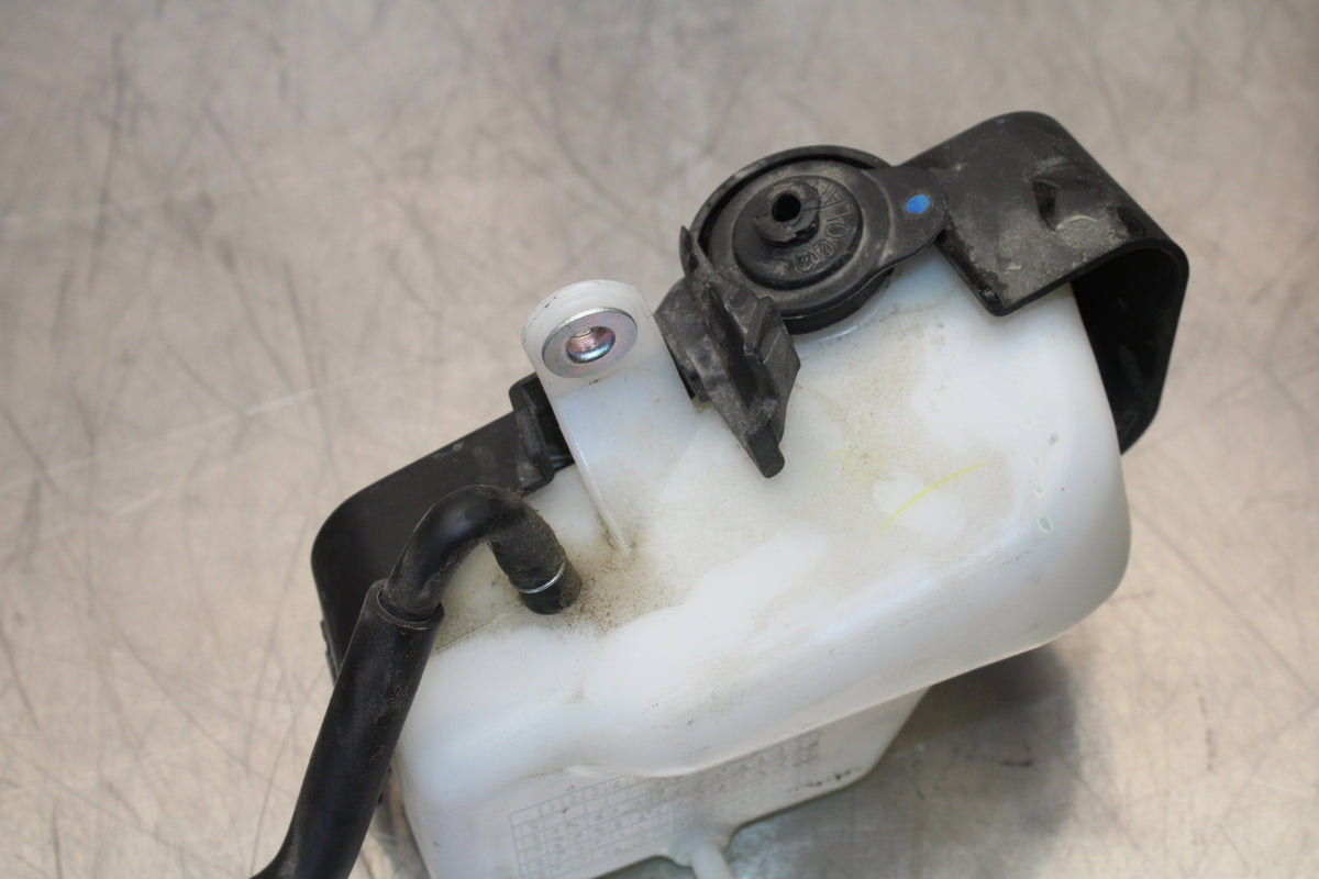 23 YAMAHA YZF R3 COOLANT WATER TANK RESERVOIR BOTTLE BB147