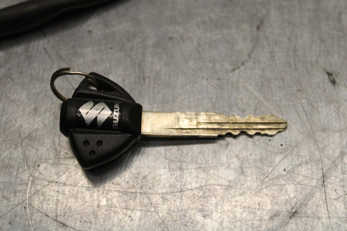 11-24 SUZUKI GSXR750 IGNITION LOCK W KEY BB714
