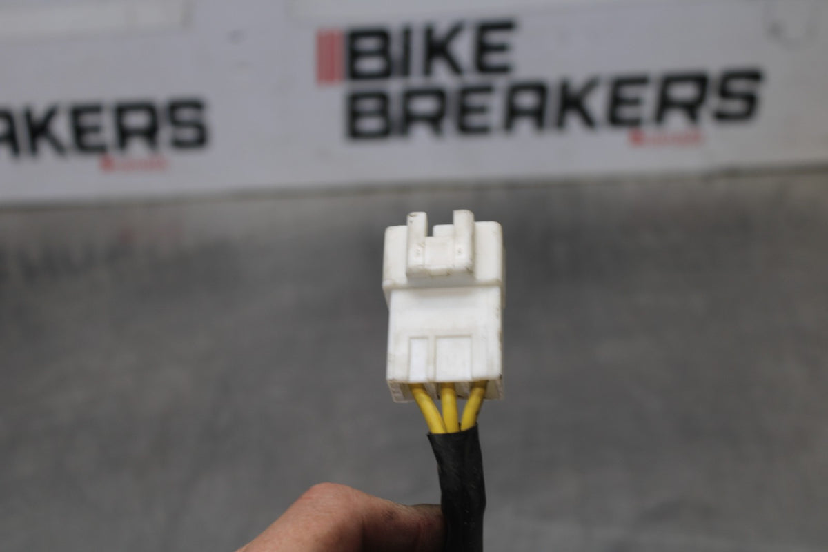 16 APRILIA TUONO V4 1100 RECTIFIER VOLTAGE REGULATOR BB905