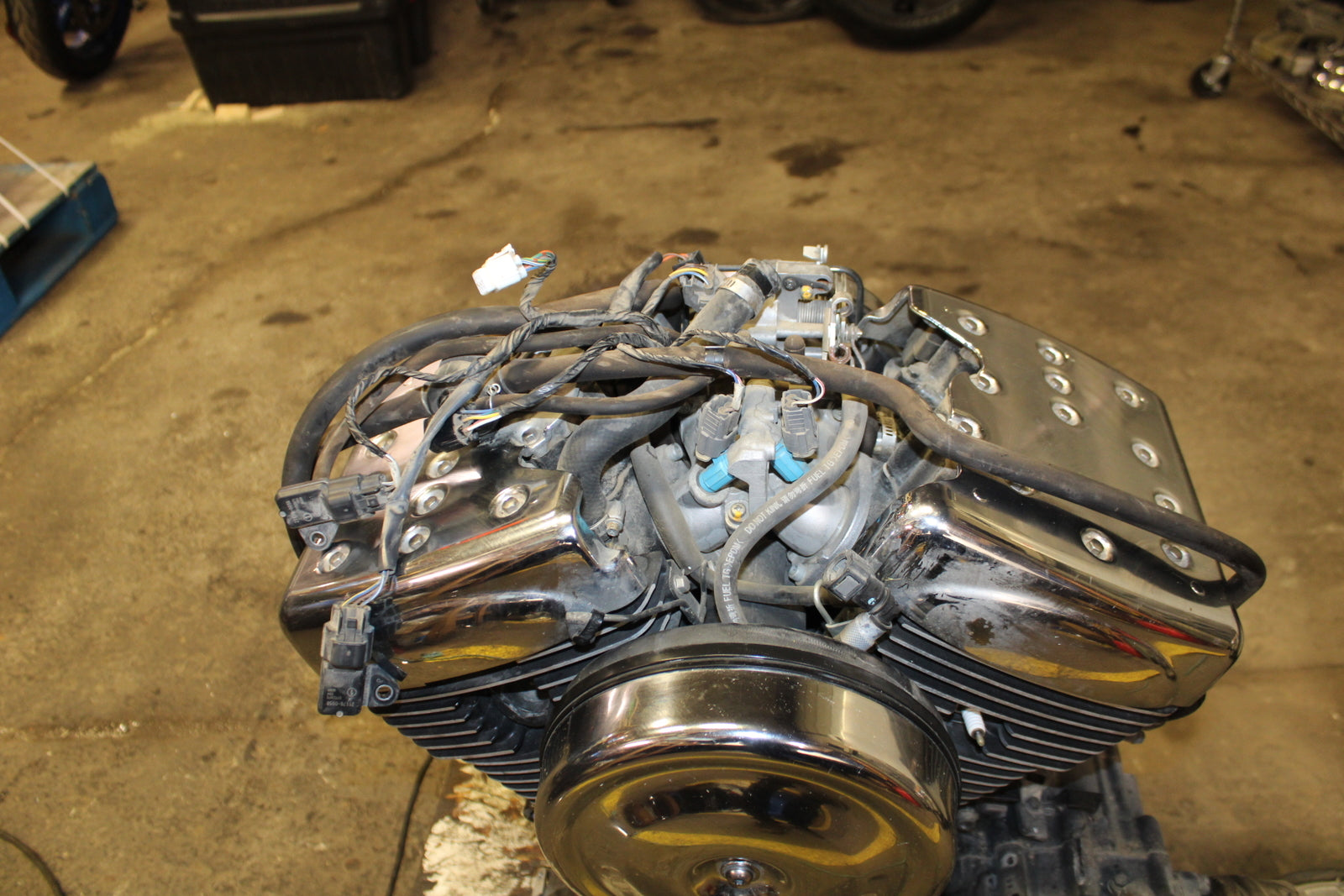 03-08 KAWASAKI VULCAN 1600 ENGINE MOTOR BB754