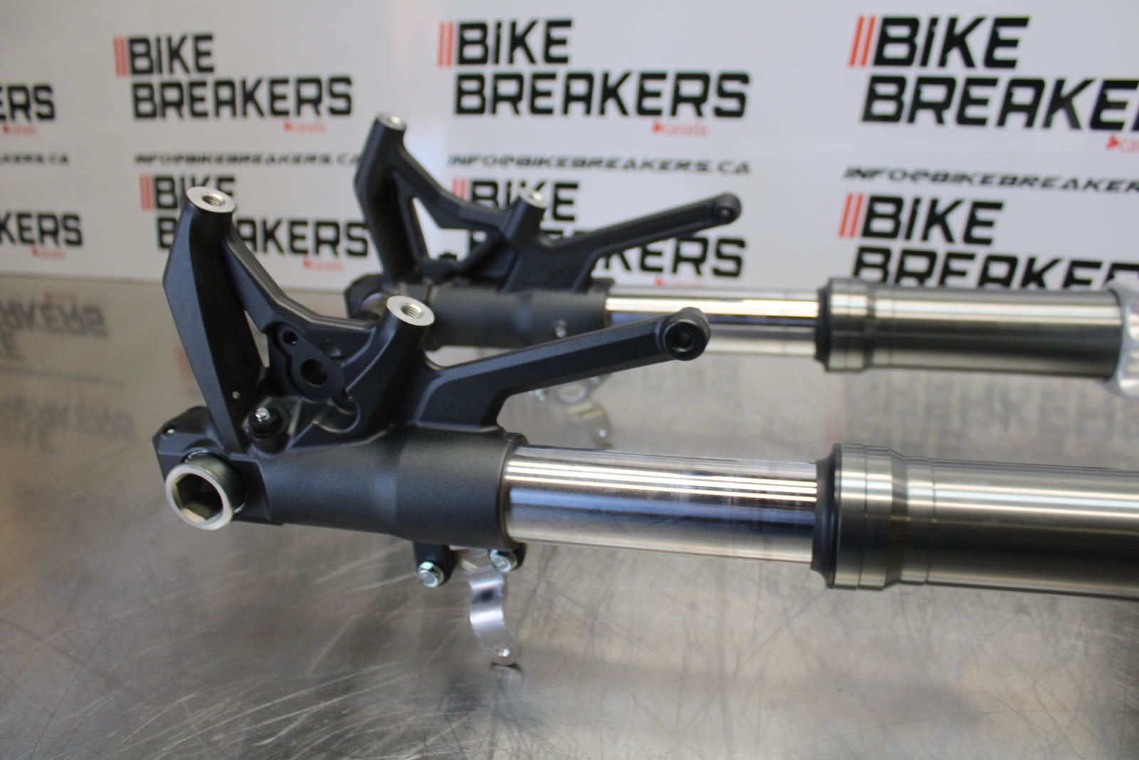 23-24 KAWASAKI NINJA ZX14R FRONT END FORKS SUSPENSION TRIPLE TREES/ AXLE BB153