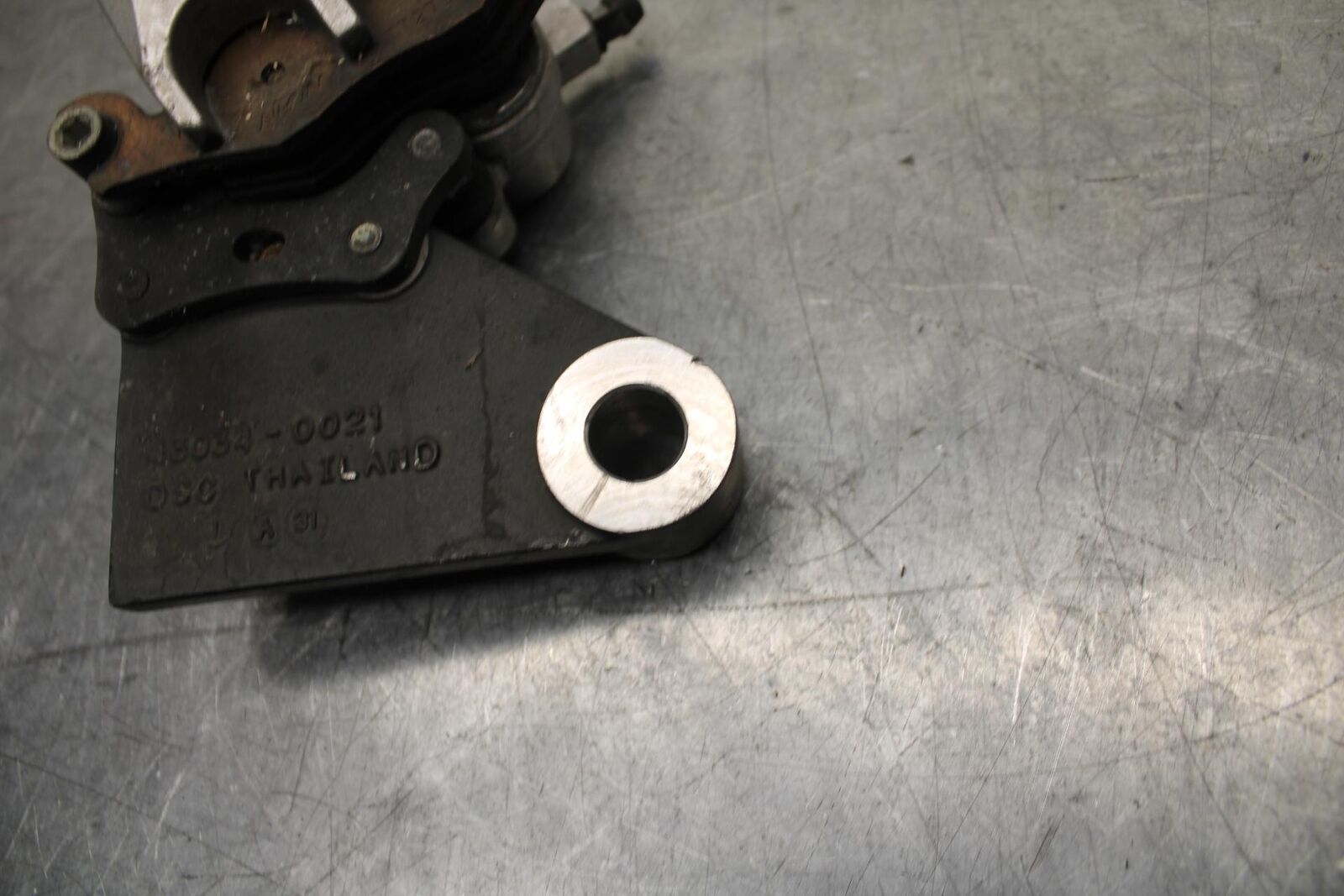 08-12 KAWASAKI NINJA 250R EX250J REAR BACK BRAKE CALIPER W MOUNT BRACKET BB612