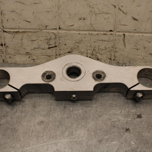 2005 Kawasaki Vulcan 1600 VN1600D Nomad FORKS UPPER TRIPLE TREE CLAMP BB556