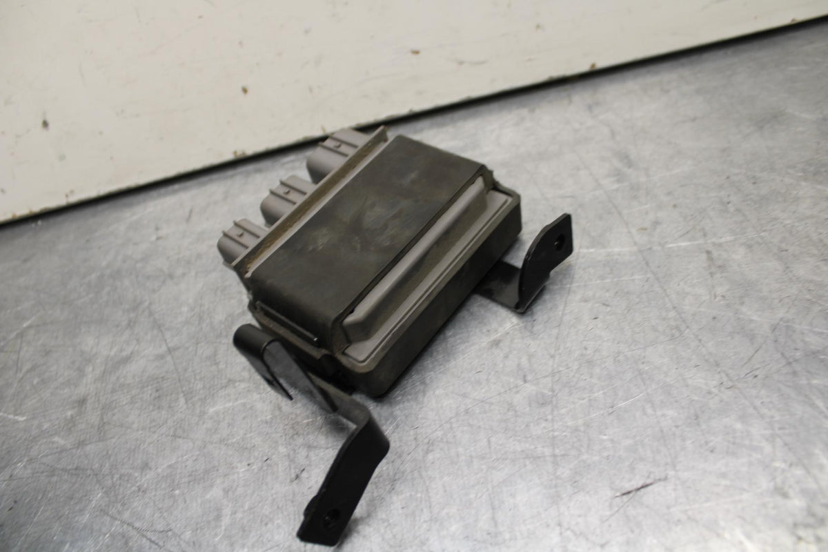 23-24 KAWASAKI ZX4R ZX 4RR ZX 4 RR ZX4 RR RELAY ASSEMBLY FUSE BOX BB610