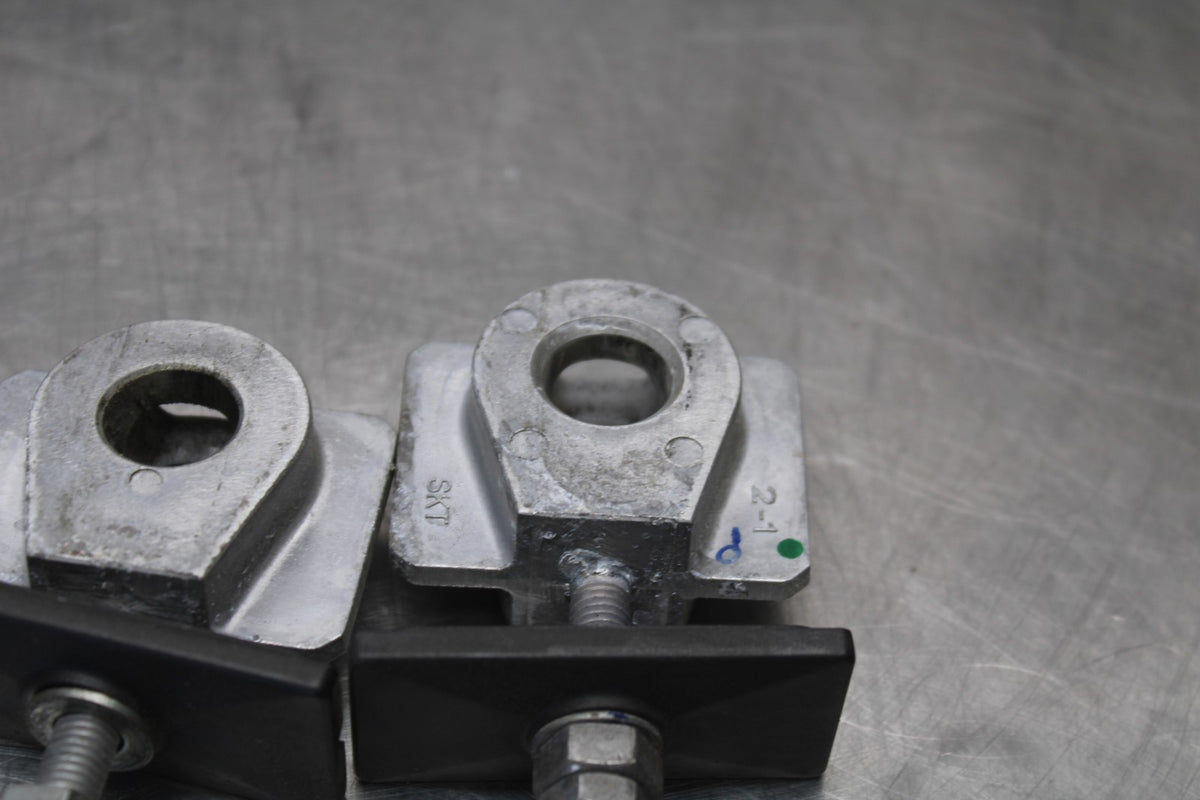 24-25 KAWASAKI ELIMINATOR 450 SWINGARM CHAIN TENSIONER ADJUSTMENT BRACKETS BB869