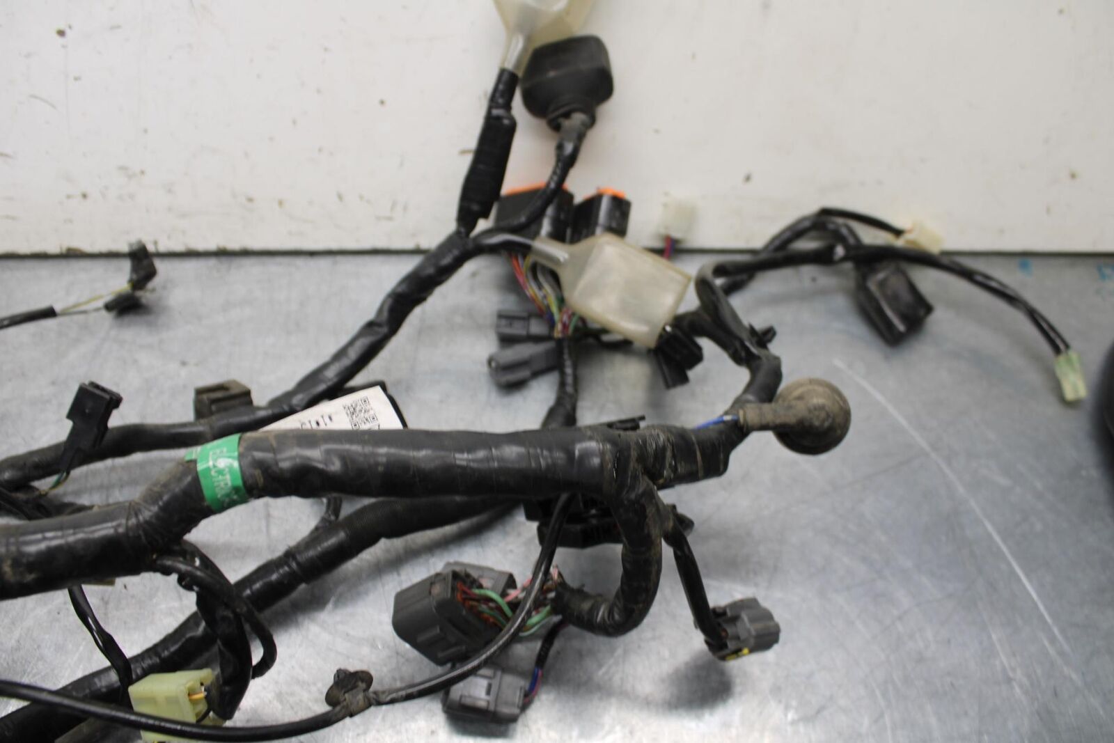 15-16 KAWASAKI EX300 MAIN ENGINE WIRING HARNESS MOTOR WIRE LOOM BB635