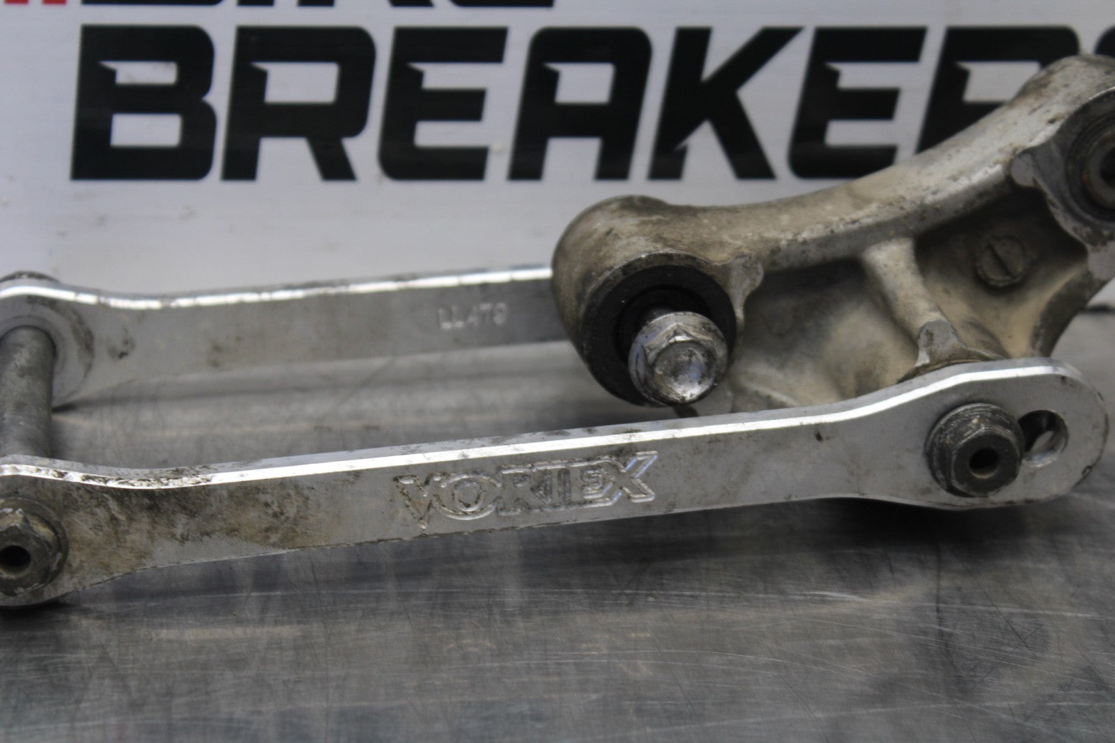 07-08 KAWASAKI NINJA ZX6R VORTEX REAR DOGBONE SHOCK LINKAGE LINK BB203