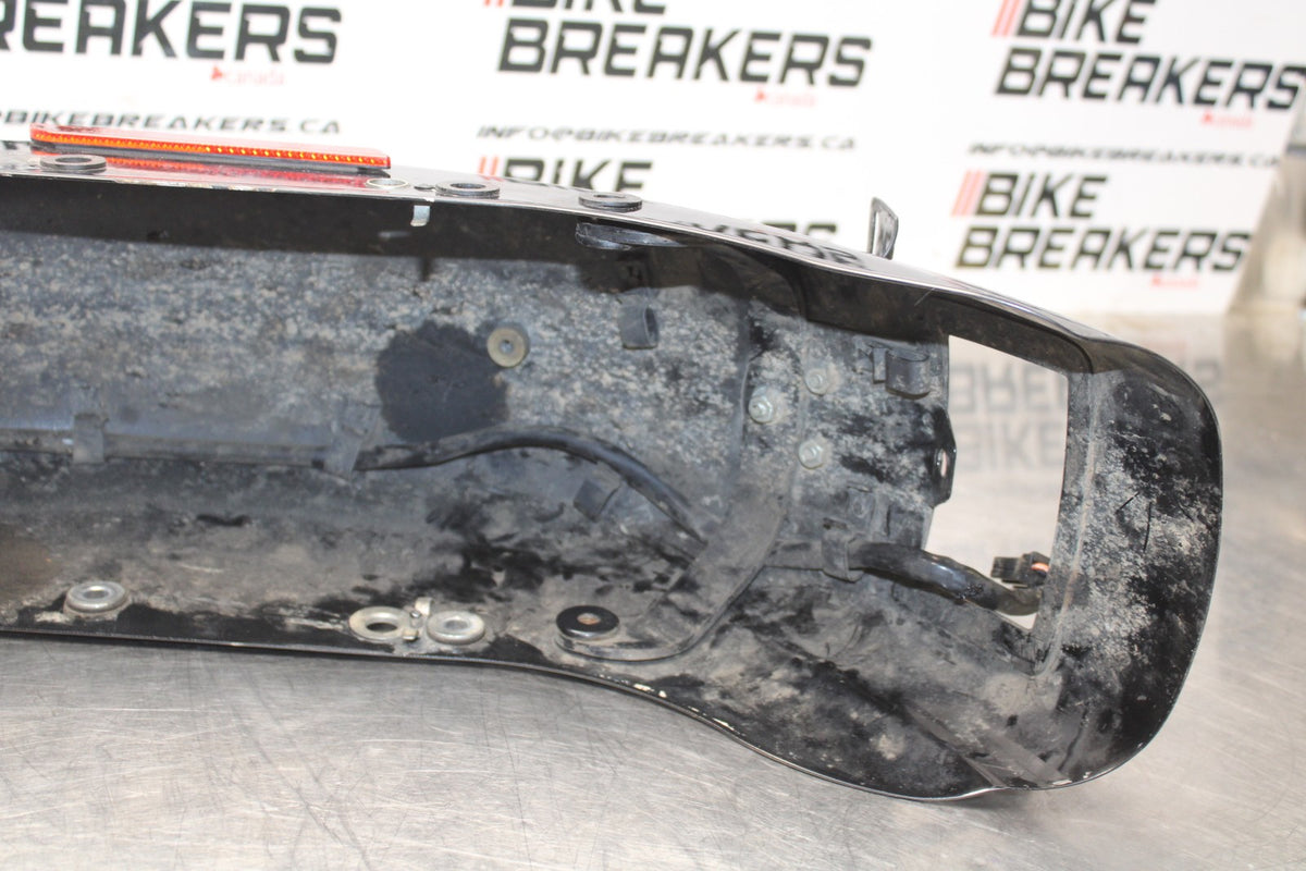 95-03 HARLEY-DAVIDSON SPORTSTER 1200 CUSTOM XL1200C REAR BACK WHEEL FENDER BB817