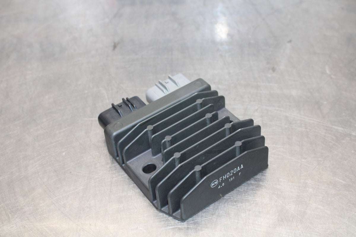 13-24 HONDA CBR600RR RECTIFIER VOLTAGE REGULATOR BB502