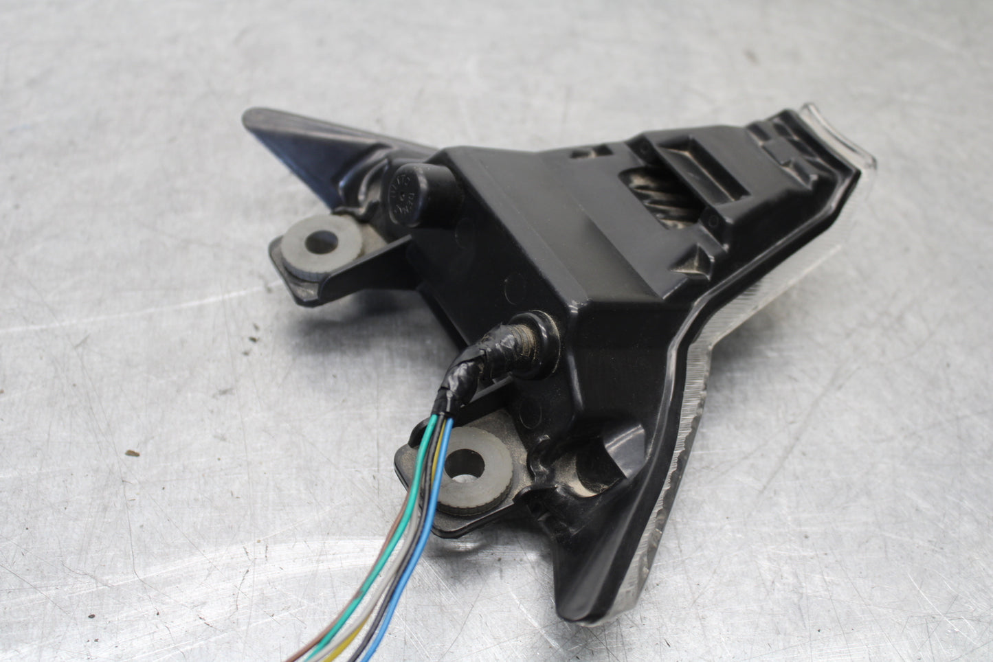 16 KAWASAKI NINJA ZX10R REAR TAIL TAILLIGHT BACK BRAKE LIGHT 23025-0332  BB650