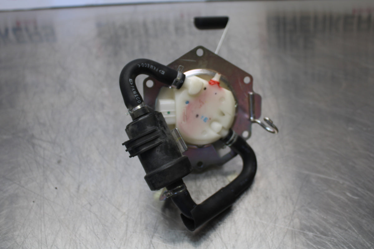 15-16 HONDA CB300F FUEL PUMP GAS PETROL SENDER UNIT BB150