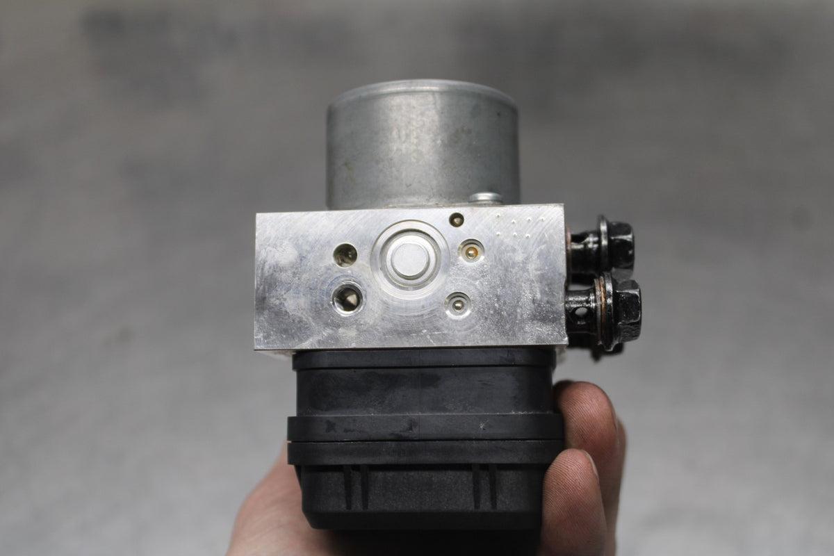 19-24 YAMAHA R3 ABS PUMP UNIT MODULE BB942