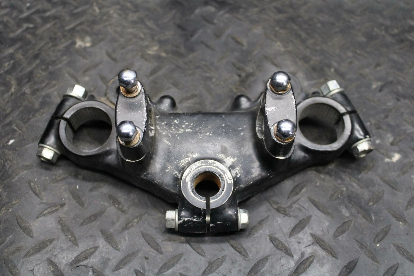 78 SUZUKI GS550E FORKS UPPER TRIPLE TREE CLAMP BB212