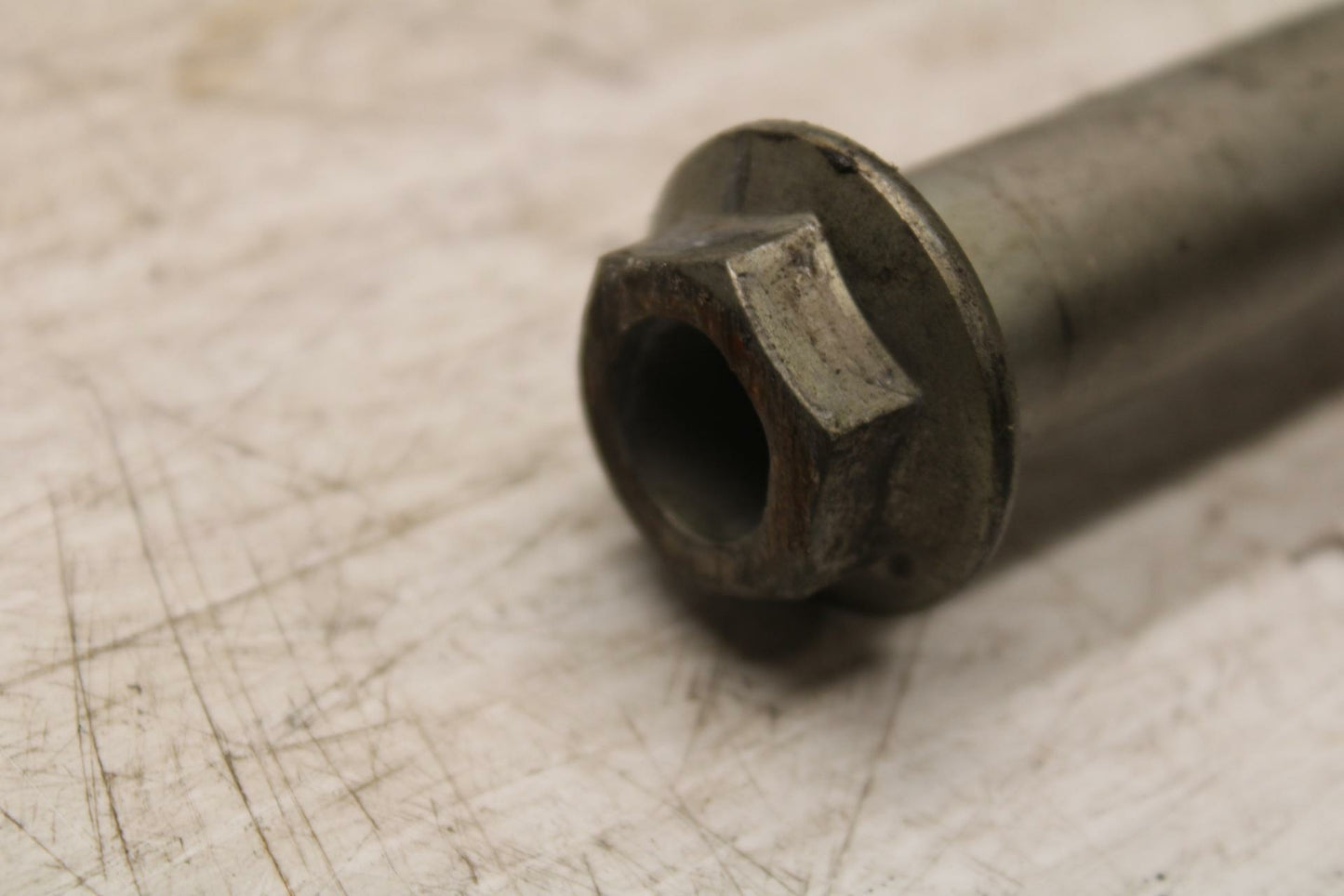 17-20 KAWASAKI NINJA 650 REAR AXLE BACK WHEEL RIM PIVOT BOLT AXEL BB364