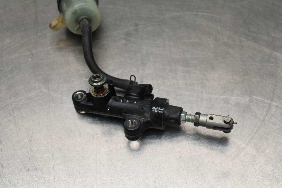 08-09 YAMAHA YZF R6S REAR BACK BRAKE MASTER CYLINDER W RESERVOIR BB796