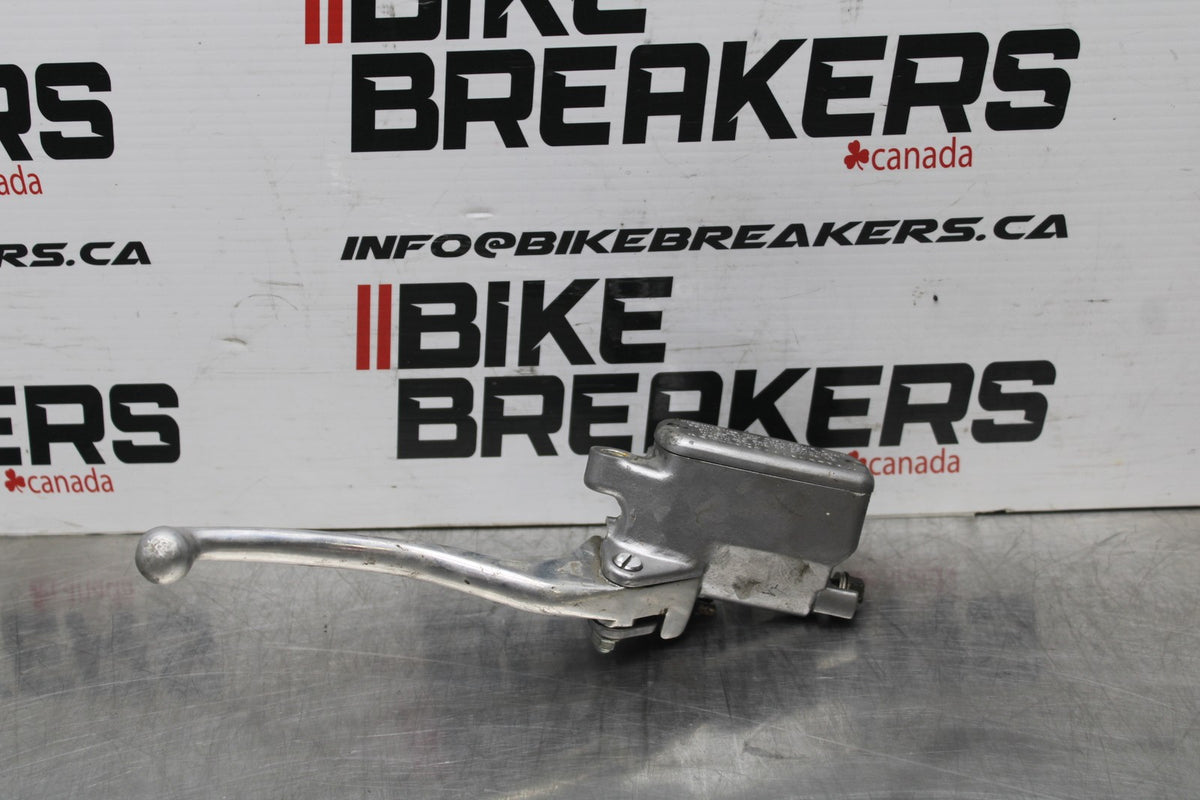 07 HONDA VTX1300R FRONT BRAKE MASTER CYLINDER BB825