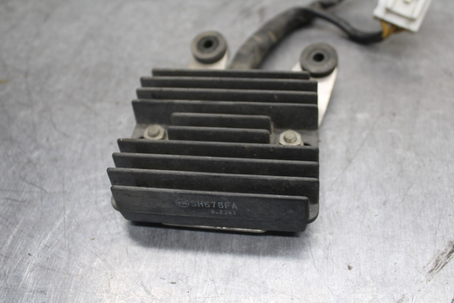 05-06 HONDA CBR600RR RECTIFIER VOLTAGE REGULATOR BB727