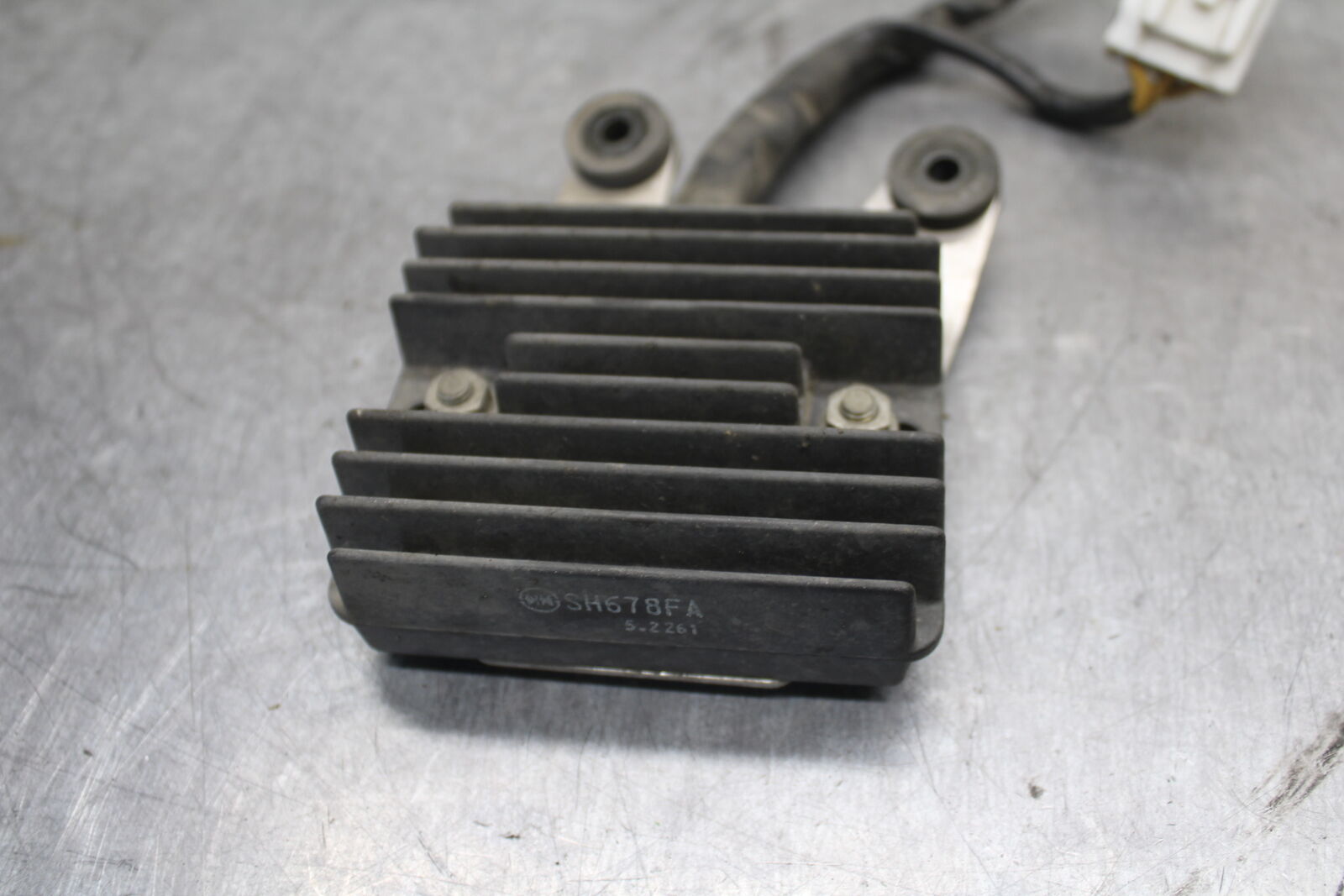 05-06 HONDA CBR600RR RECTIFIER VOLTAGE REGULATOR BB727