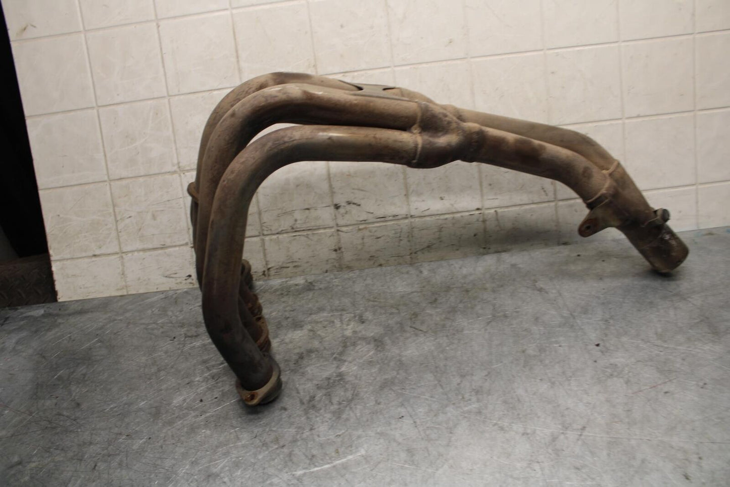 2003 Yamaha YZF R6 EXHAUST HEADER PIPES MANIFOLD 5SL-14602-00-00 BB539