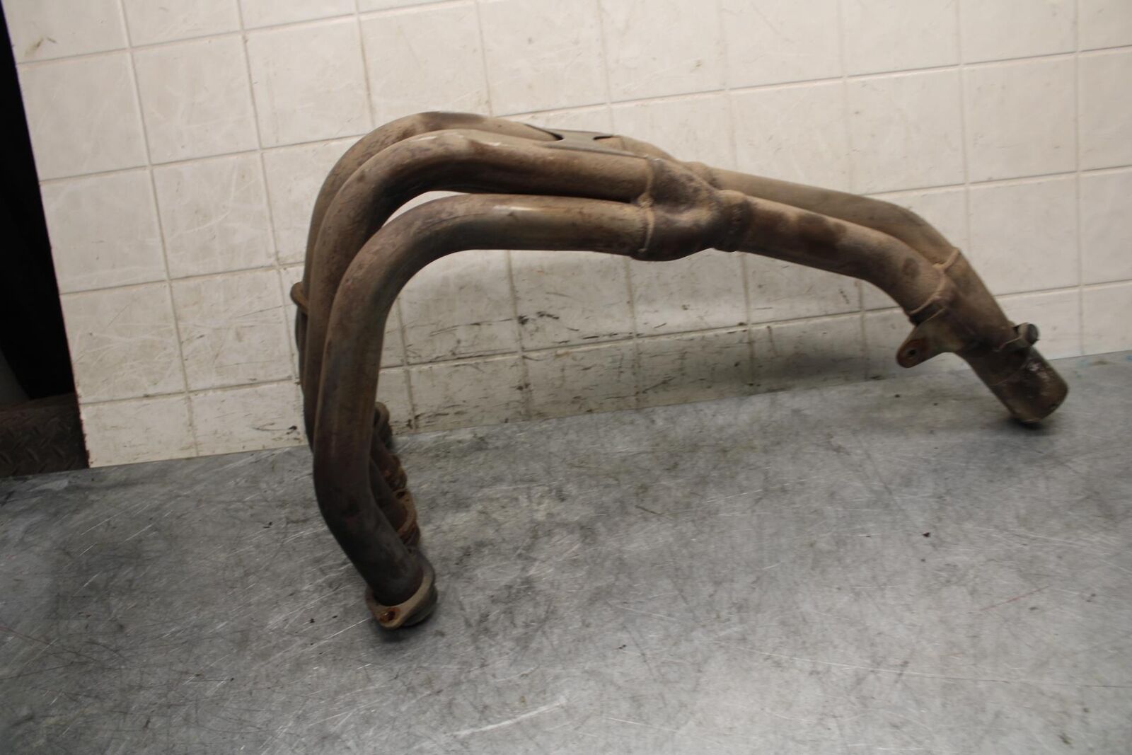 2003 Yamaha YZF R6 EXHAUST HEADER PIPES MANIFOLD 5SL-14602-00-00 BB539