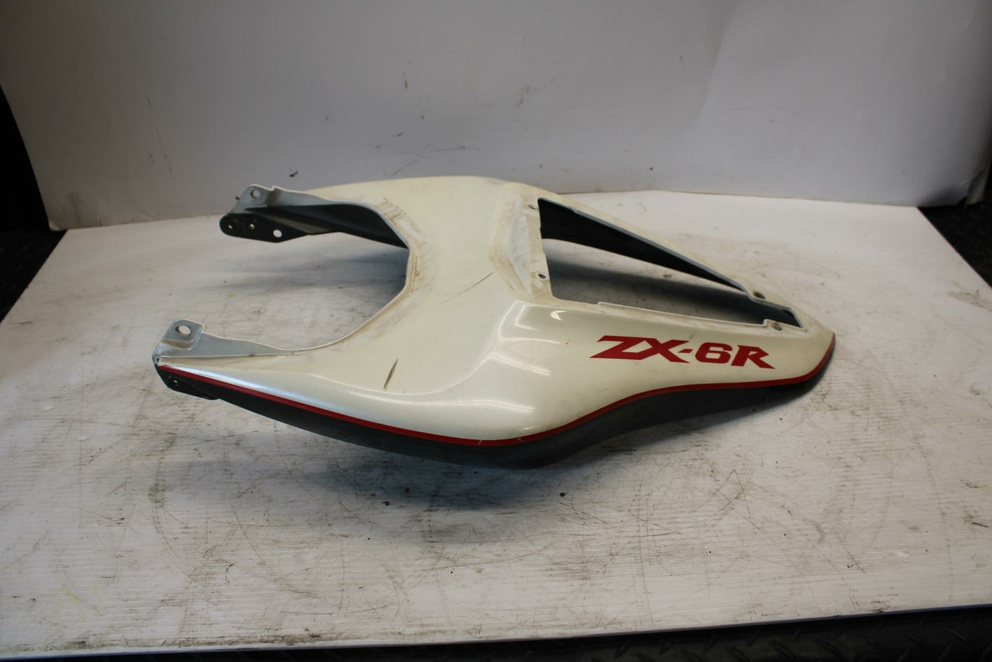 07-08 KAWASAKI NINJA ZX6R REAR BACK TAIL FAIRING COWL SHROUD BB274